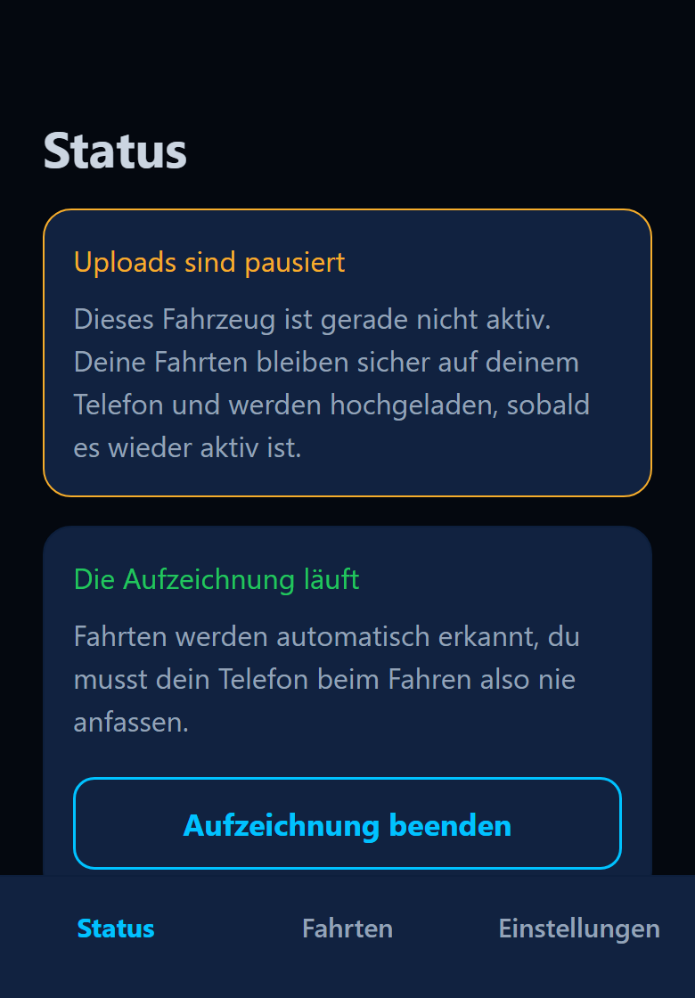 App-Status mit dem Hinweis, dass Uploads pausiert sind, weil das Fahrzeug nicht aktiv ist.